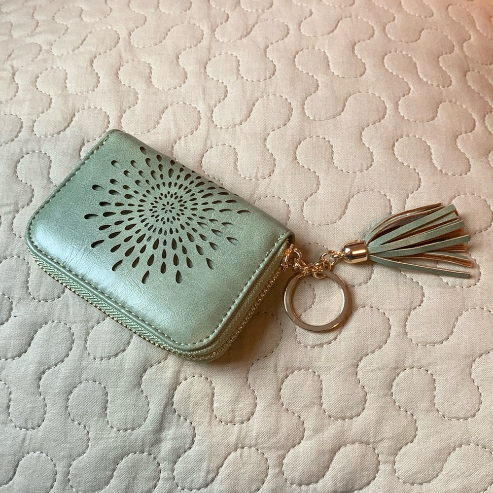 NEW Green Credit Card Wallet